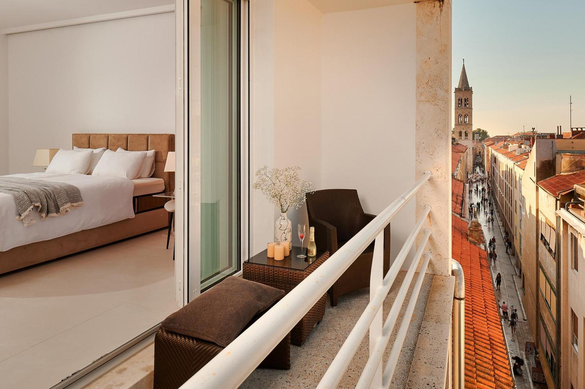 The Pearl Apartment